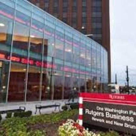 Beautiful 2Br Apt/Ewr Airport/King /Free Parking Newark Eksteriør billede