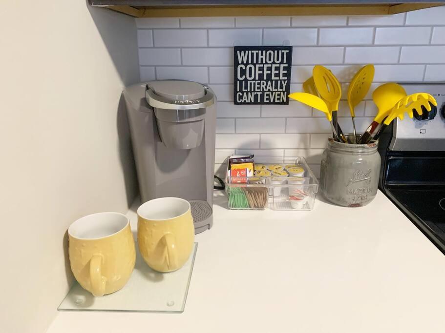 Beautiful 2Br Apt/Ewr Airport/King /Free Parking Newark Eksteriør billede
